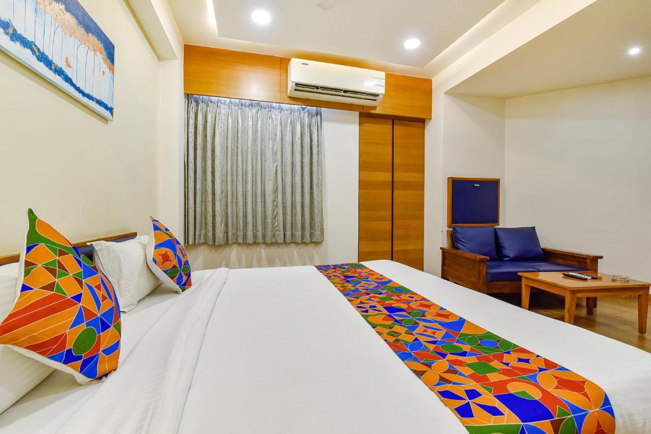 Fabhotel Prime Grand Unity, Changodar Ahmedabad Eksteriør bilde
