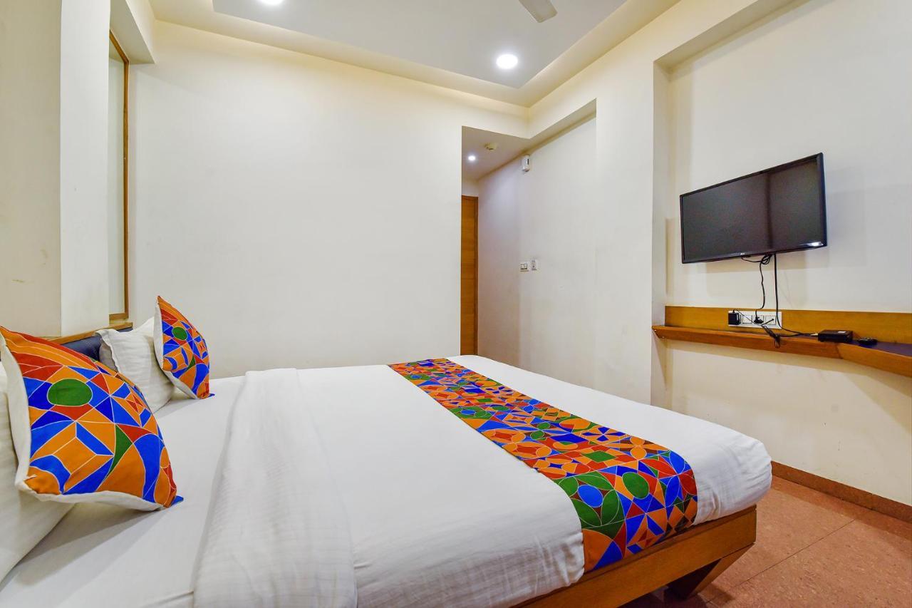 Fabhotel Prime Grand Unity, Changodar Ahmedabad Eksteriør bilde